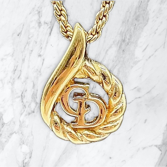 Christian Dior CD Tear Drop Circle Necklace - Picture 1 of 6